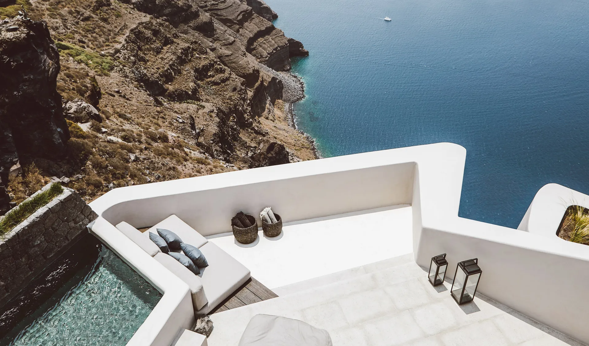 Vora Terrace on Santorini